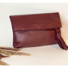 Load image into Gallery viewer, Folded Braided Tassel Clutch
